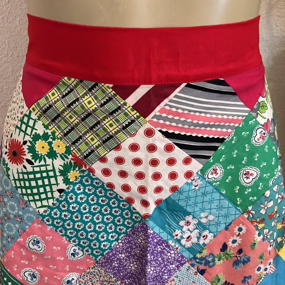 Vintage Apron Hand Made Multi colors multi Pattern Patch - Picture 4 of 9